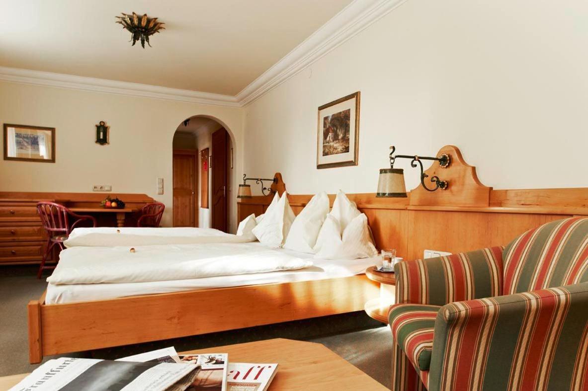Hotel Lindner Vöcklabruck Rum bild